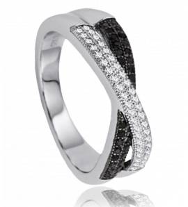 Black n' white ring