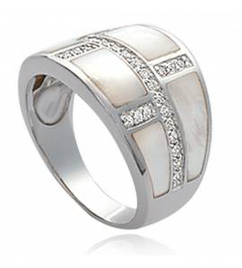 Woman silver ring