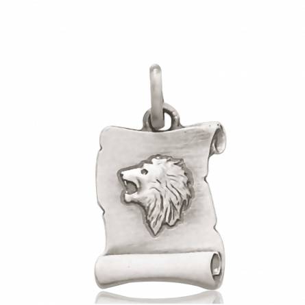 Silver lion pendant